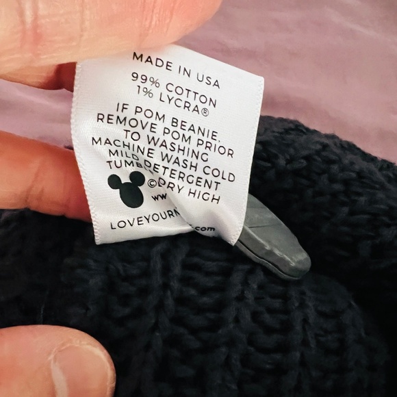 Disney x Love Your Melon - Minnie Mouse Beanie with Purple Poms,  Brand New! - Picture 3 of 4